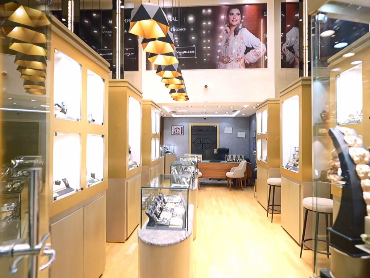 Intérieur de la boutique Groupe Lahlou au Morocco Mall